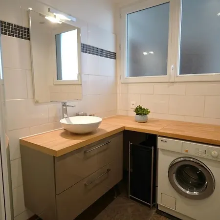 Caen: F2 Cosy Au Coeur Du Centre Apartamento