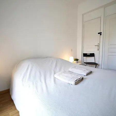 Caen: F2 Cosy Au Coeur Du Centre Apartamento